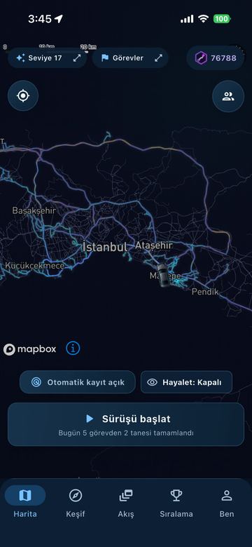 Clearway harita ekranı: İstanbul üzerinde sürülerek açılmış rotalar, seviye ve görev çipleri, sürüşü başlat düğmesi
